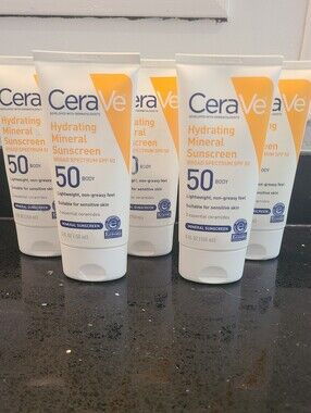 CeraVe Hydrating Mineral Sunscreen Broad Spectrum Lightweight SPF 50 Body 5.0 Oz